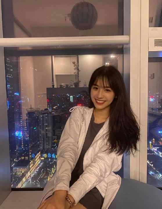 Iris Zhu