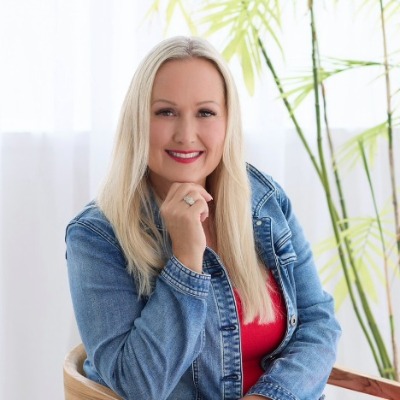 Lisa Kennedy