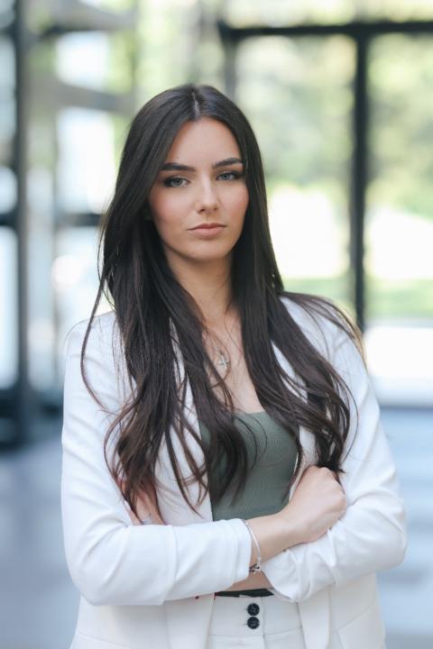 Ana Oroz