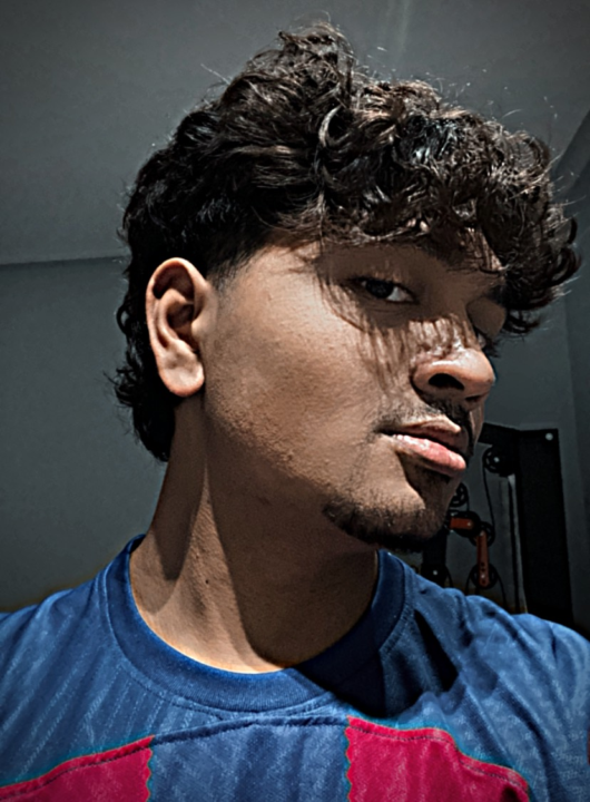 i got a new cut yesterday and finally lined up my facial hair