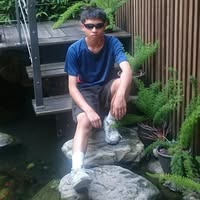 育誠 林