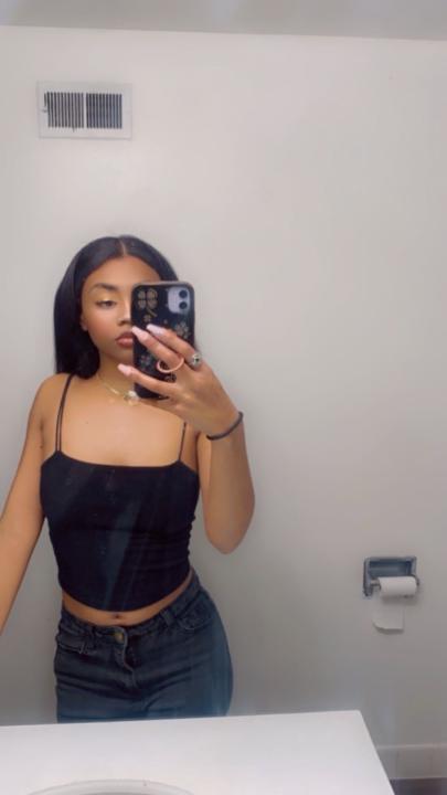 Yahira Humphrey-Abram