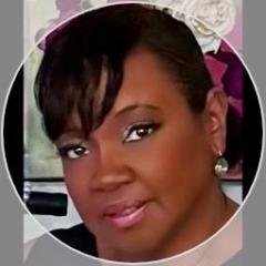 Dr. Tracey Thompson