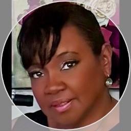 Dr. Tracey Thompson