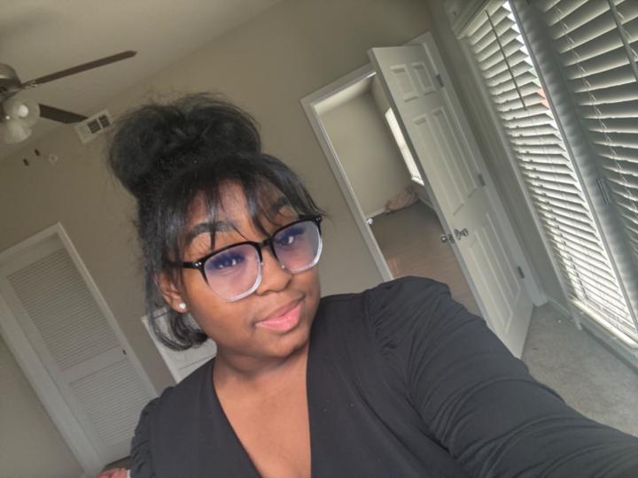 Naomi Rhames