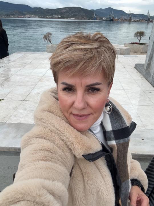 Ευη Κατσιουρα