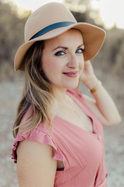 Ramona Thurat