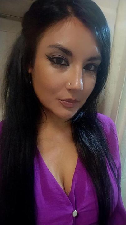 Sandra R