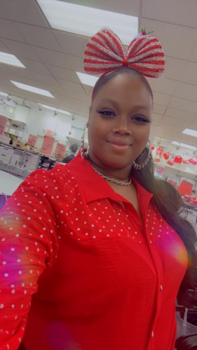 Leenisha Henley