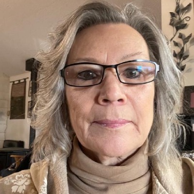 Joan Carlin