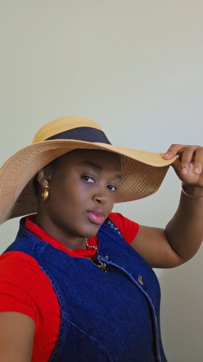 Osi-ine Maxwell-Anga