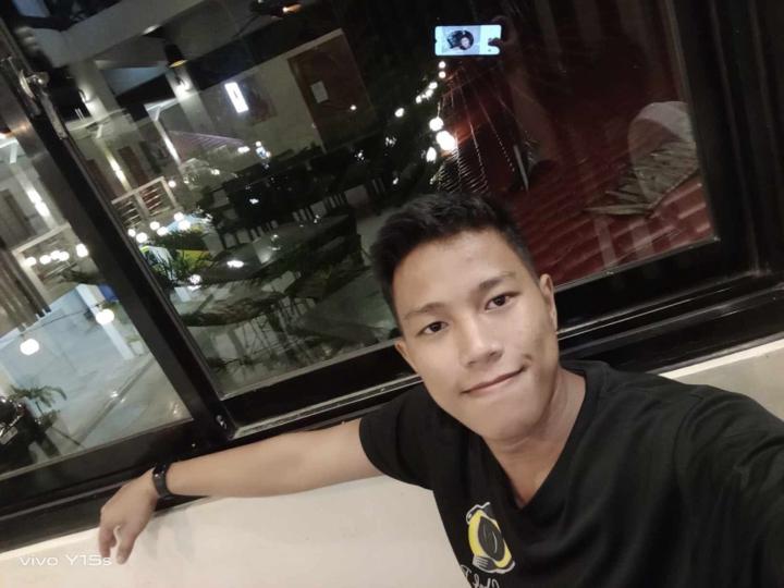 Bryan Flores