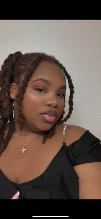 Nia Dumas