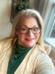 Lisa Smarzinski