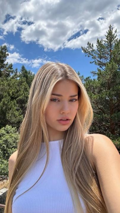 Emailia Freddie