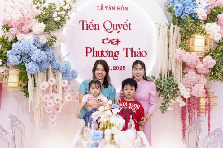 Phạm Nguyệt Phạm Nguyệt