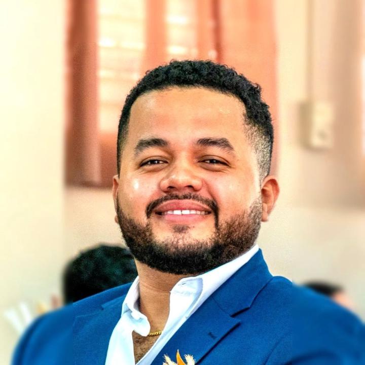 Alexander Lopez