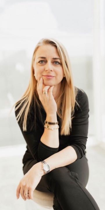 Martina Weiss