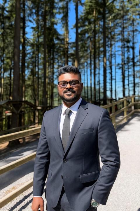 Vignesh Mudhaliyar