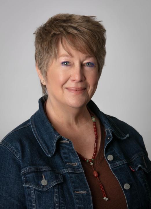 Terri Tomlinson Pro Artist