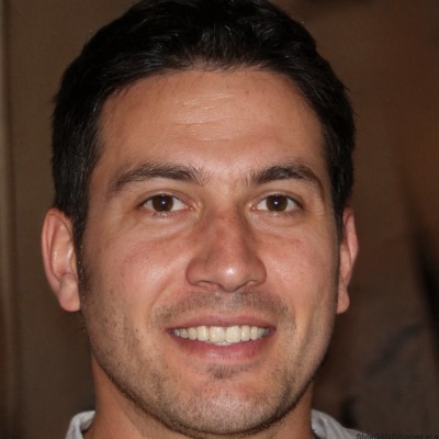 Lucas Warren