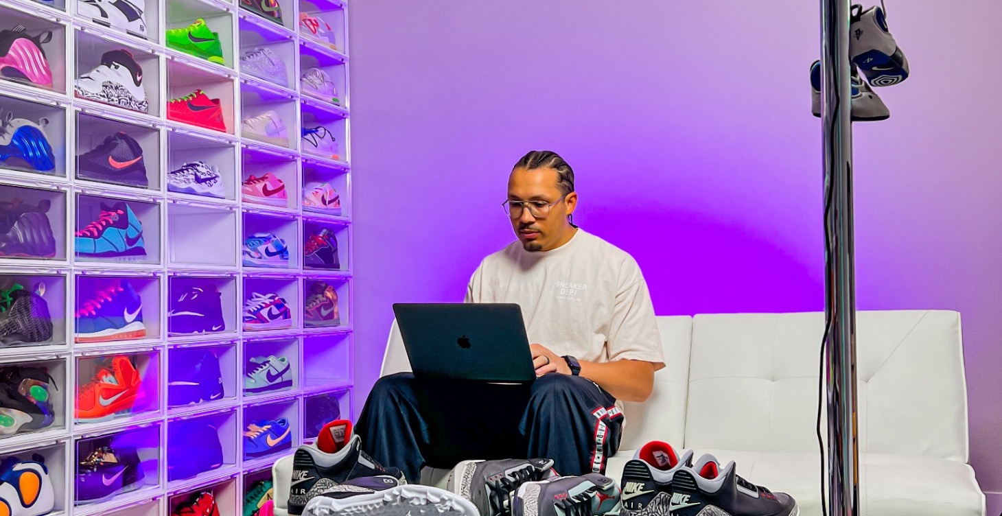 (PRE ORDER) Monetize Your Life With Social Media