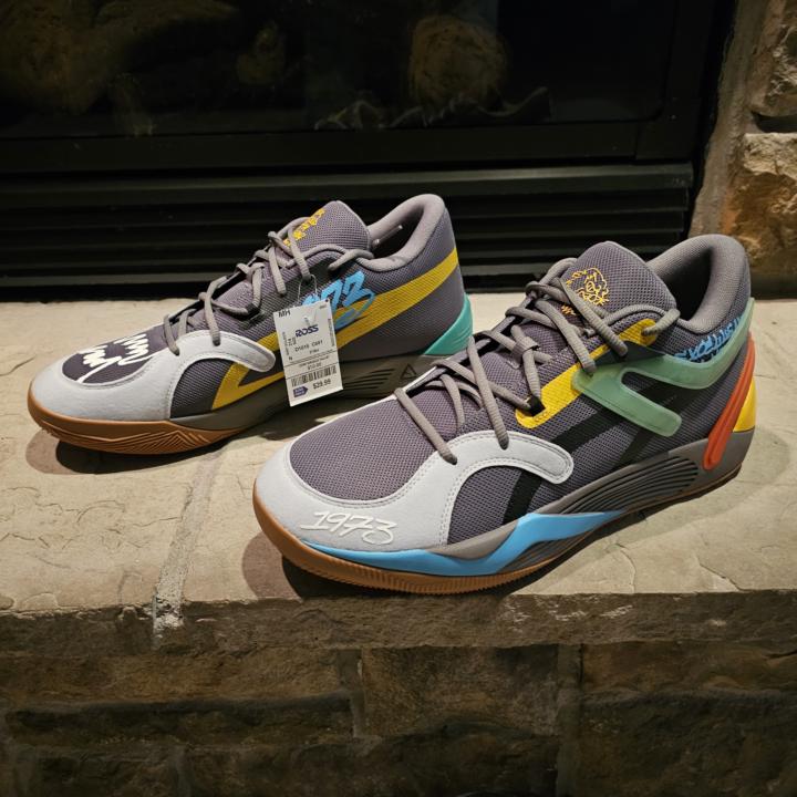 Puma TRC Blaze Court