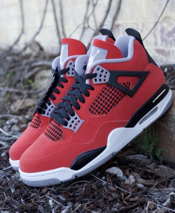 🔥👟The legendary Air Jordan 4 "Toro Bravo" is officially returning in May 2nd, 2026!🔥 COP✅ or DROP❌