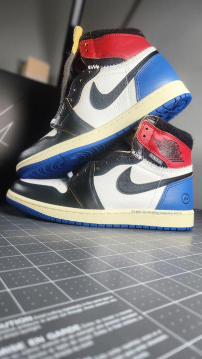 Air Jordan 1 Retro High OG Union x Fragments 