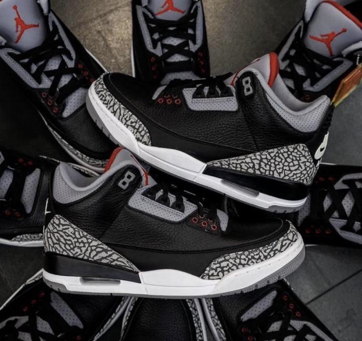 ‼️BLACK CEMENT 3s or BRED 4s?‼️