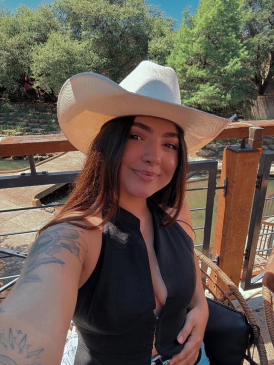 Ally Munoz