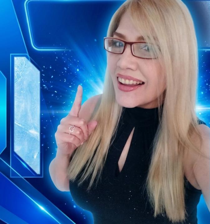 Hoy a las 21:00 España estamos en directo