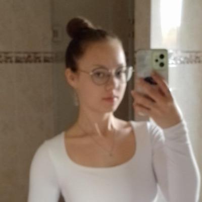 Simona Nedomová