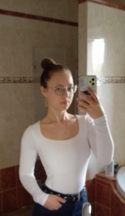 Simona Nedomová