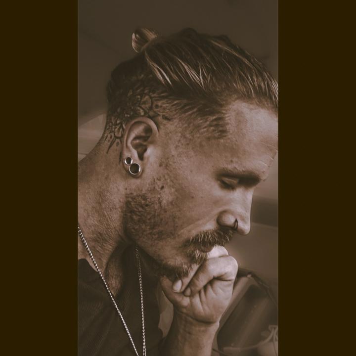 Tyler Beneveds
