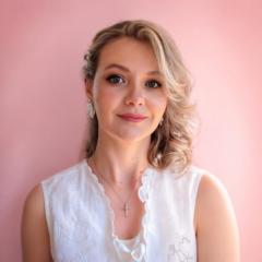 Alicia Van der Schyff