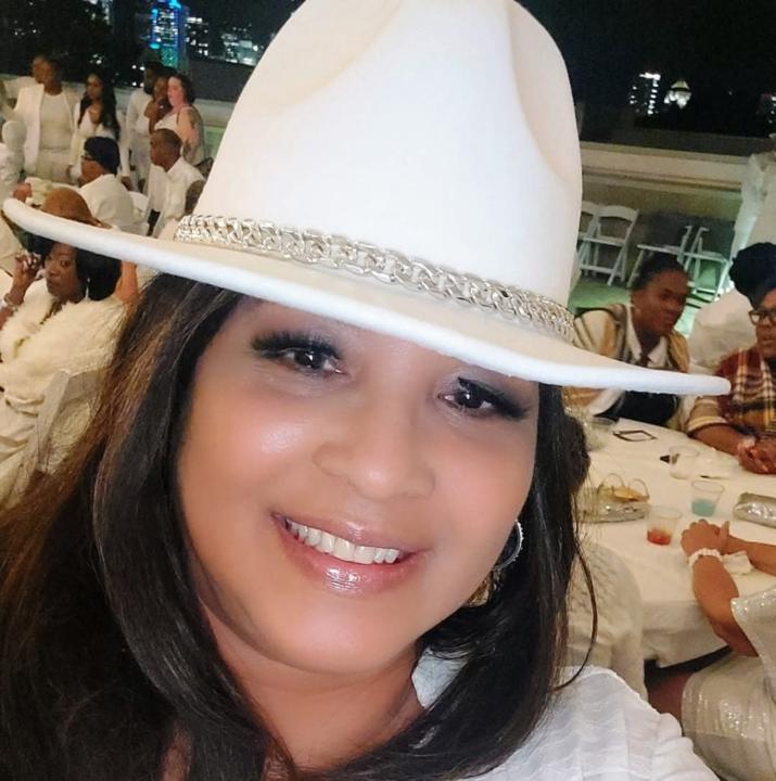 Wanda Saxx
