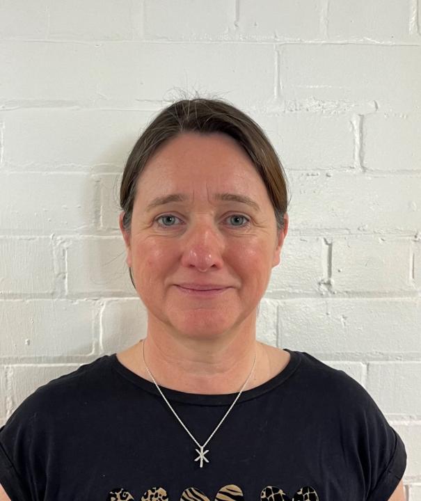 Samantha Peake