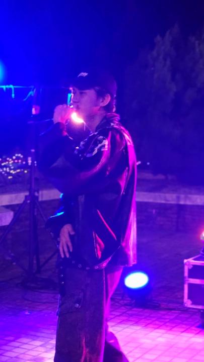 顏 浚宏