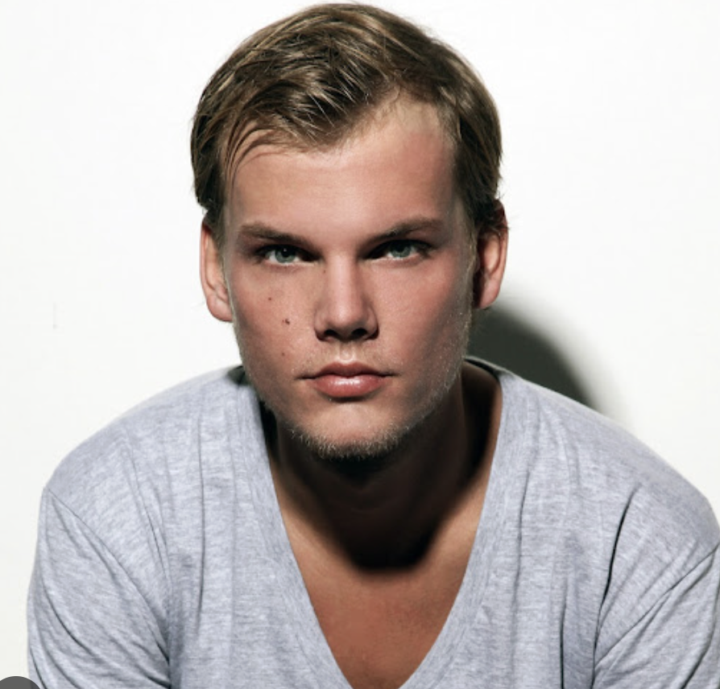 Avicii - Blue Avian energy? 🎶
