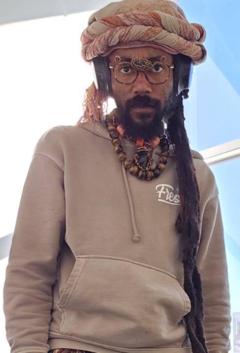 Universal Frequencies