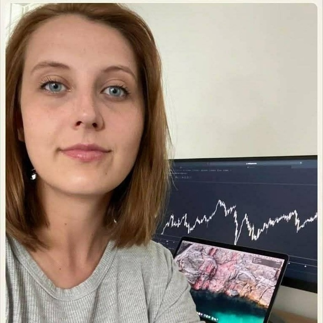 Chanelle The Trader