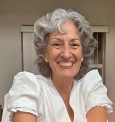 Maria Elina Leon