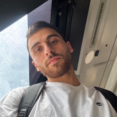 Omri Peres