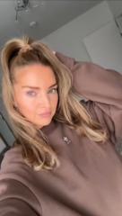 Kristina unnormalGLÜCKLICH