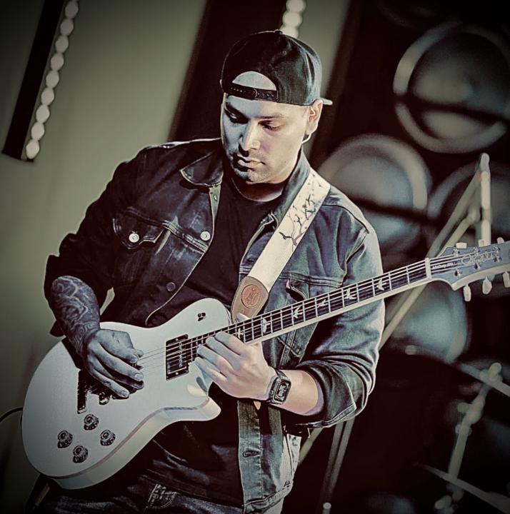 Alex Mora
