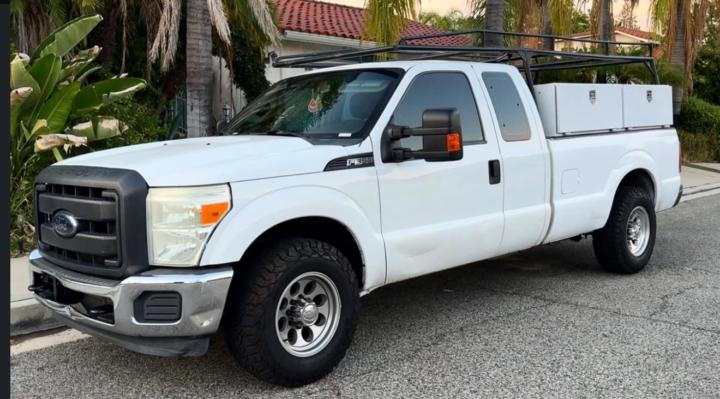 Most people think you need the perfect setup to start a business… a big truck, a shop, a crew.