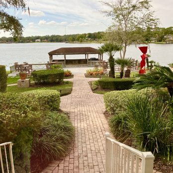 Enzo's on the Lake (Longwood)