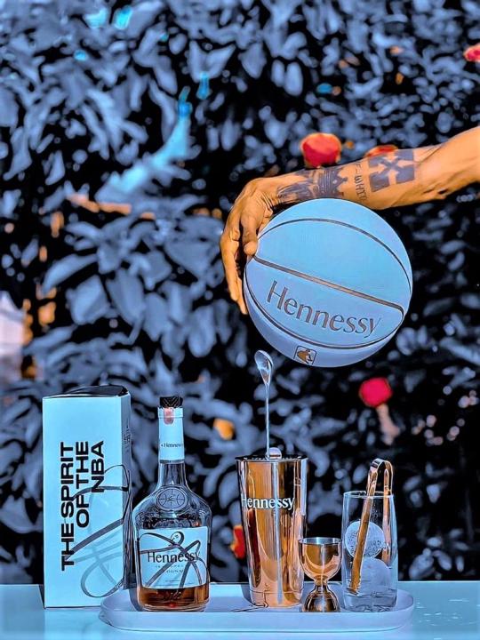 Outbound Marketing: The Smartest Way to Cut Through the Noise & Drive Sales