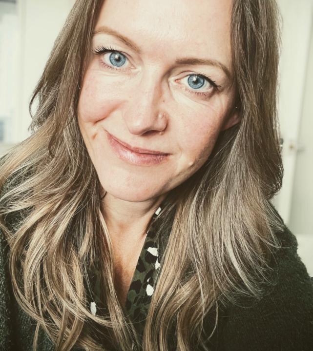 Helen Dale